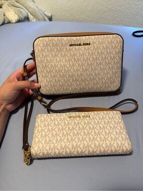 Michael Kors Cream and Tan MK Signature Crossbody with Wristlet
